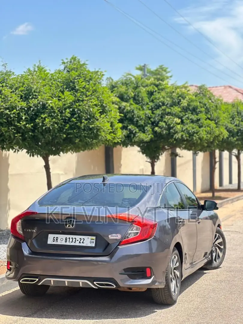 Honda Civic 2018 Gray