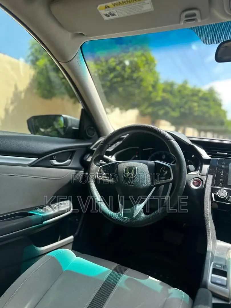 Honda Civic 2018 Gray