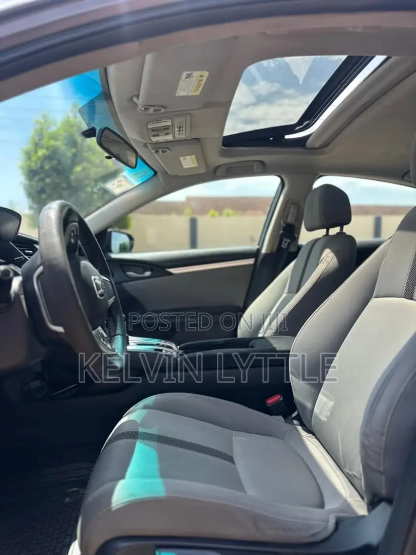 Honda Civic 2018 Gray