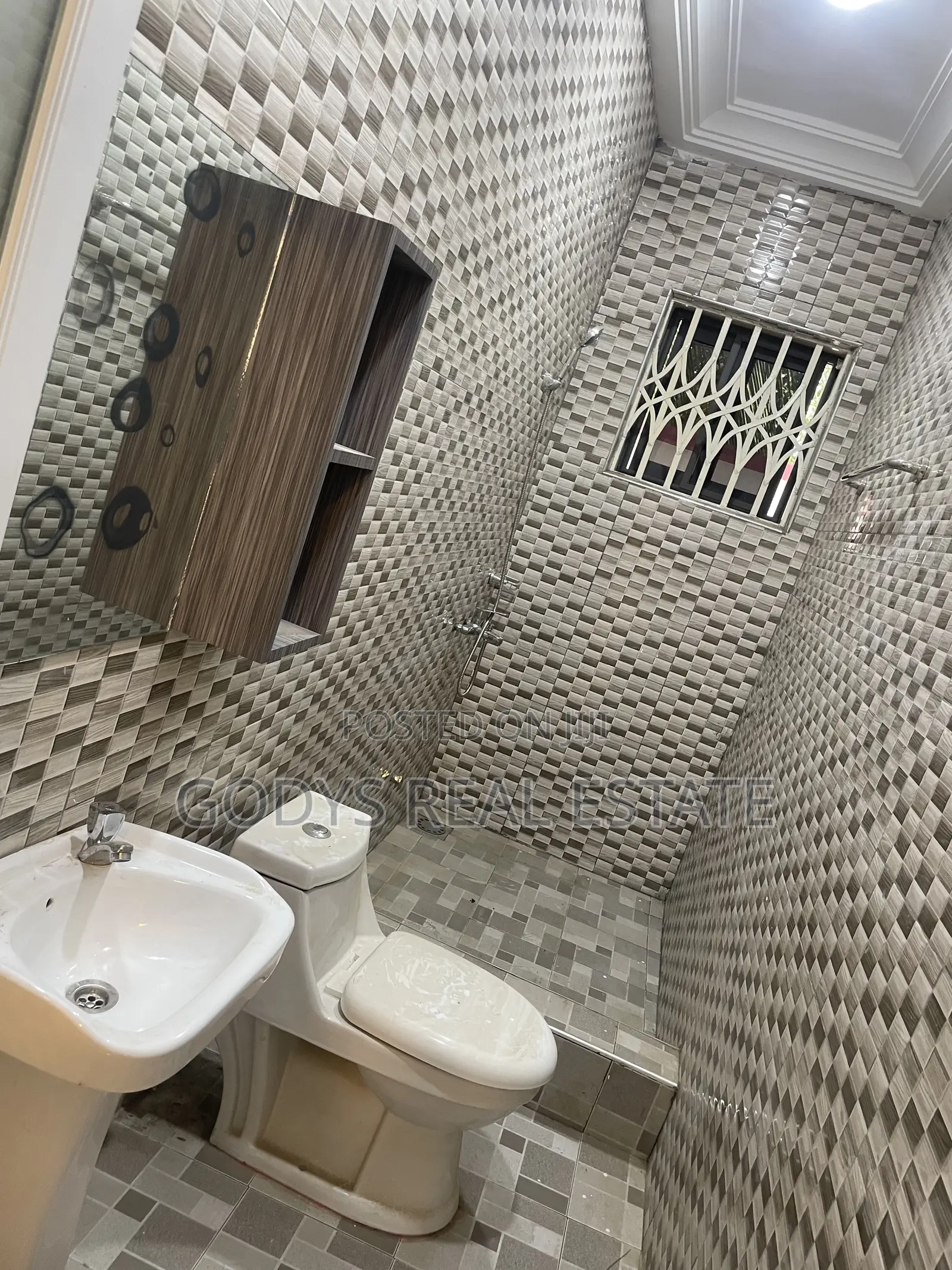 1bdrm Apartment in Kasoa Ofankor for rent
