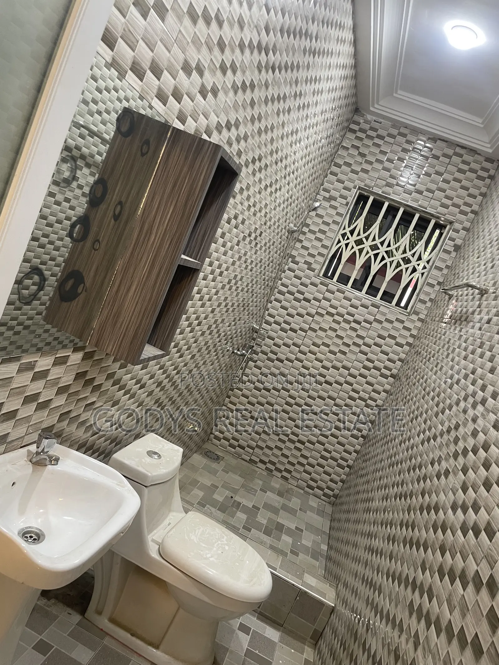 1bdrm Apartment in Kasoa Ofankor for rent