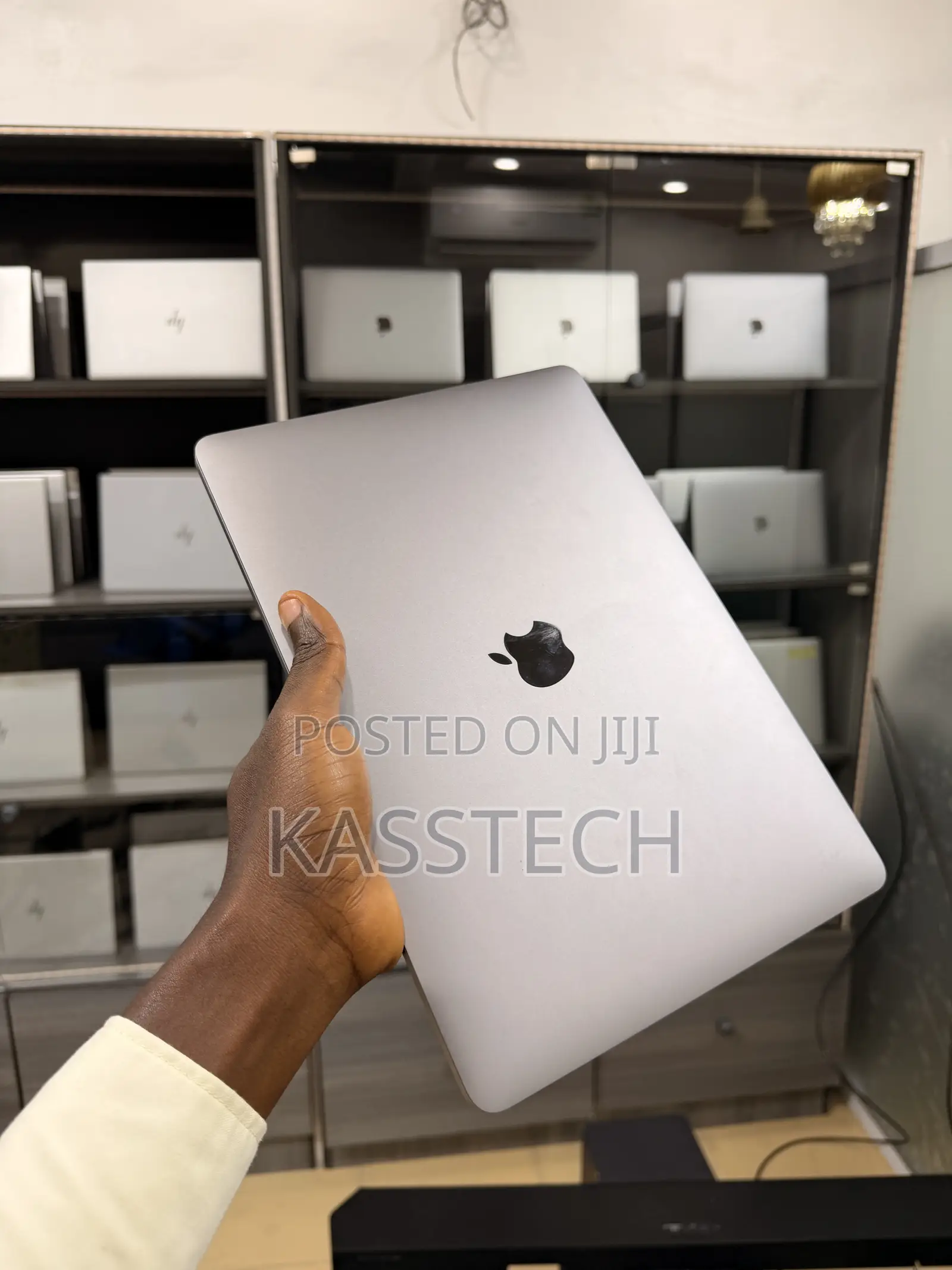 Laptop Apple MacBook 2017 16GB Intel Core i7 SSD 512GB