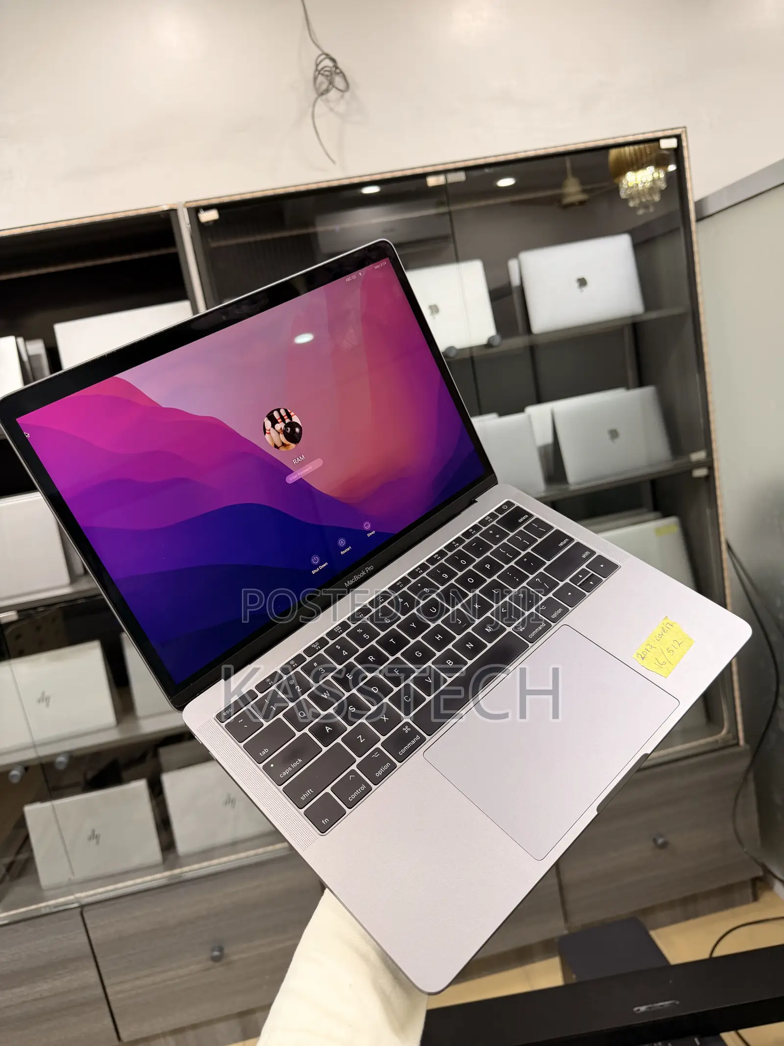 Laptop Apple MacBook 2017 16GB Intel Core i7 SSD 512GB