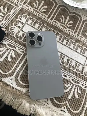 Apple iPhone 15 Pro Max 256 GB Gray