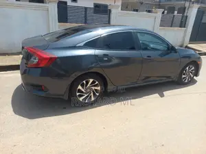Honda Civic EX 4dr Sedan (2.0L 4cyl) 2017 Gray