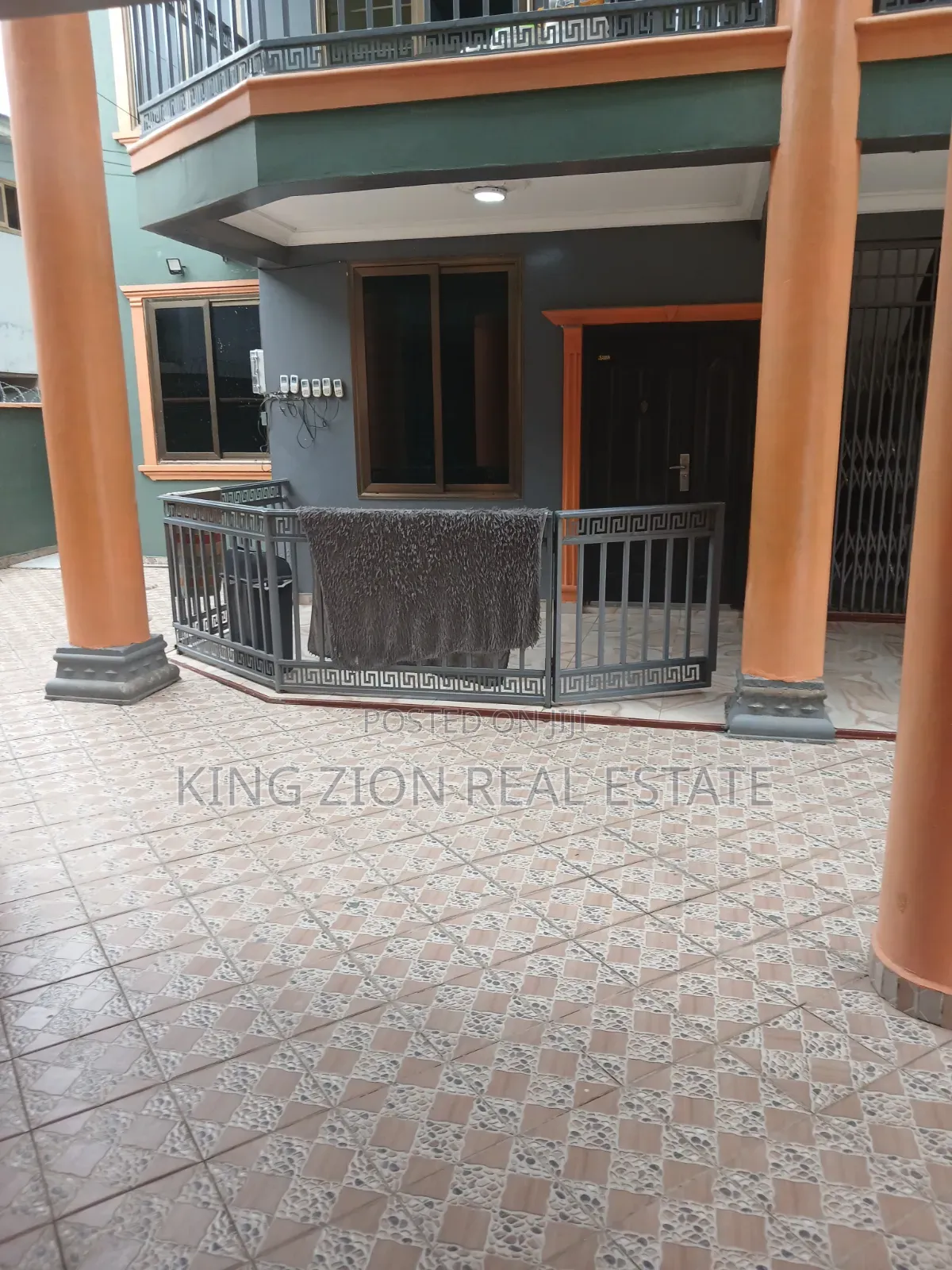 2bdrm Apartment in Kingzion Real, Abrantie for rent