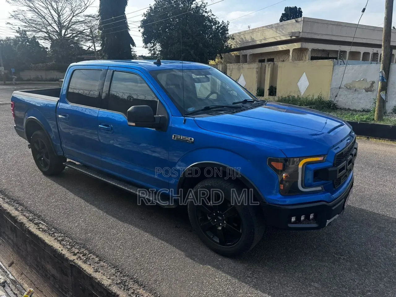 Ford F-150 2020 Blue