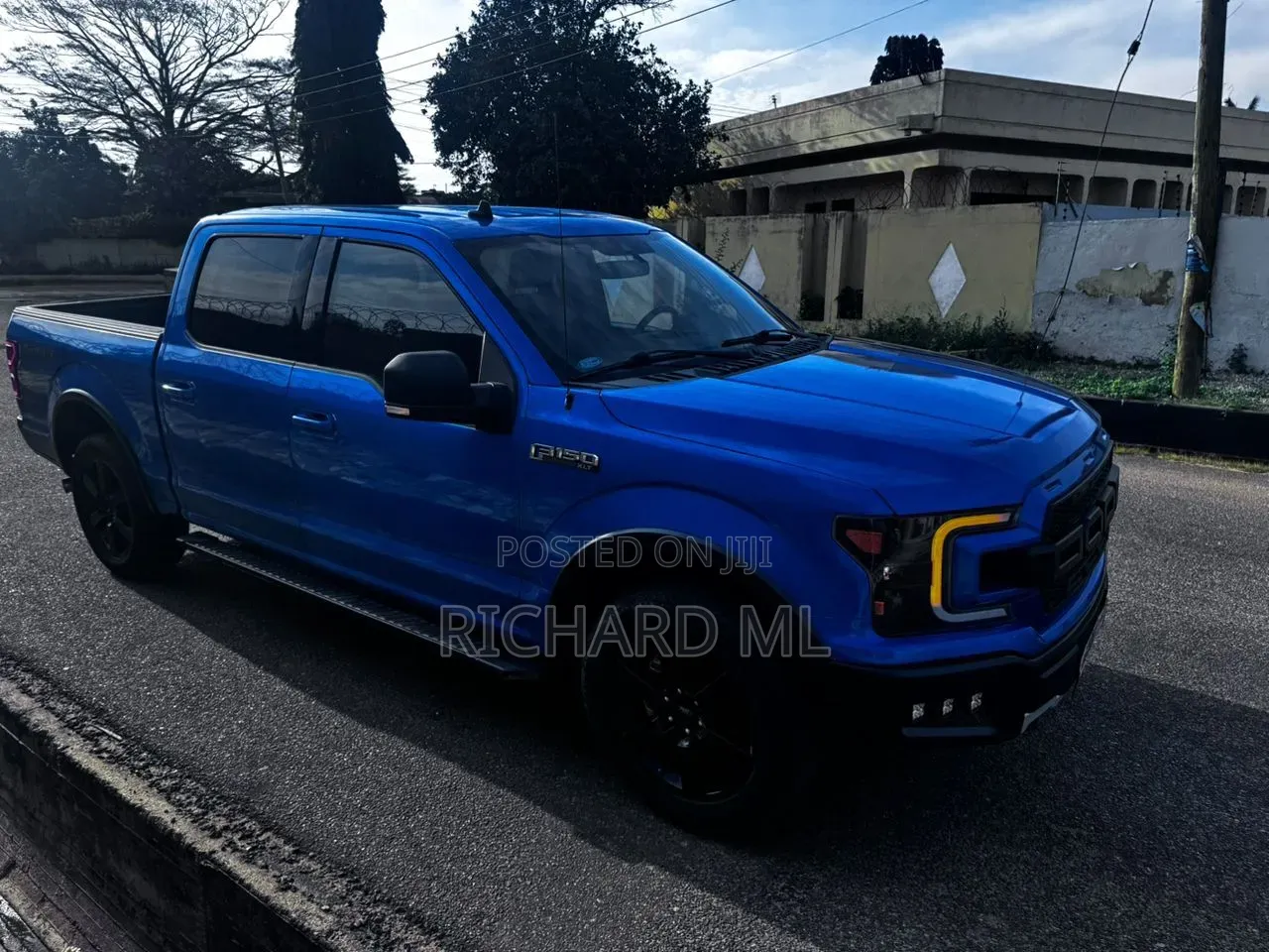 Ford F-150 2020 Blue