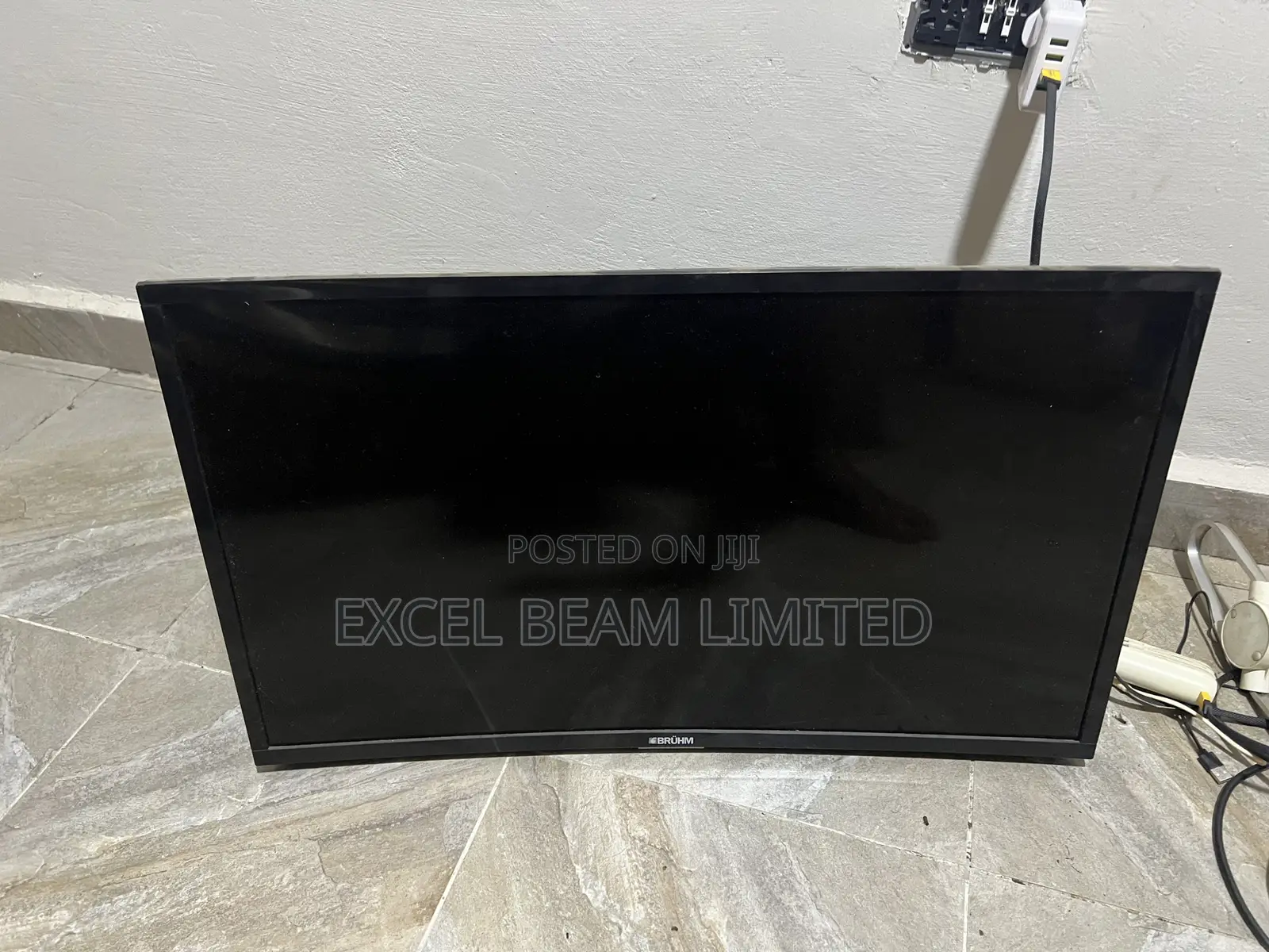 Bruhm 32 Inch Curved Tv