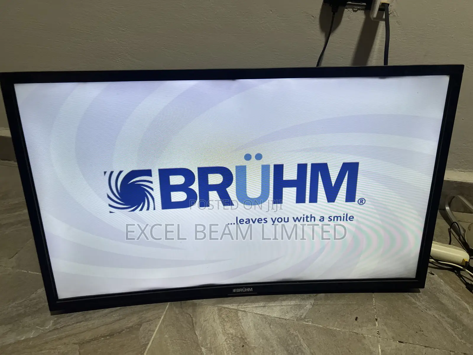 Bruhm 32 Inch Curved Tv