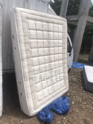 Queen Sized Mattress At Ho( Orthopedic Mattress Korean)