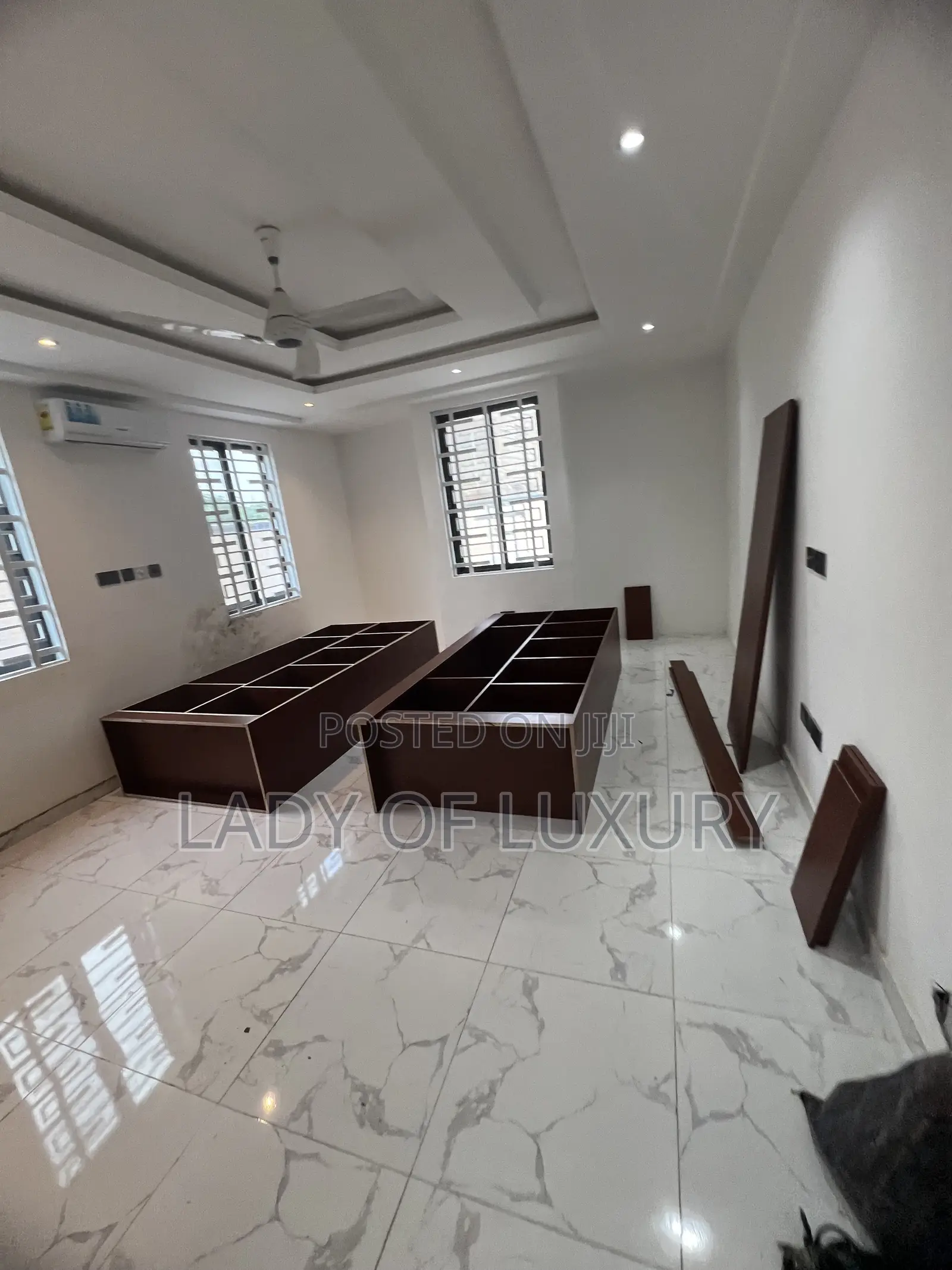 Mini Flat in Lady Of Luxury Real, Olebu for sale