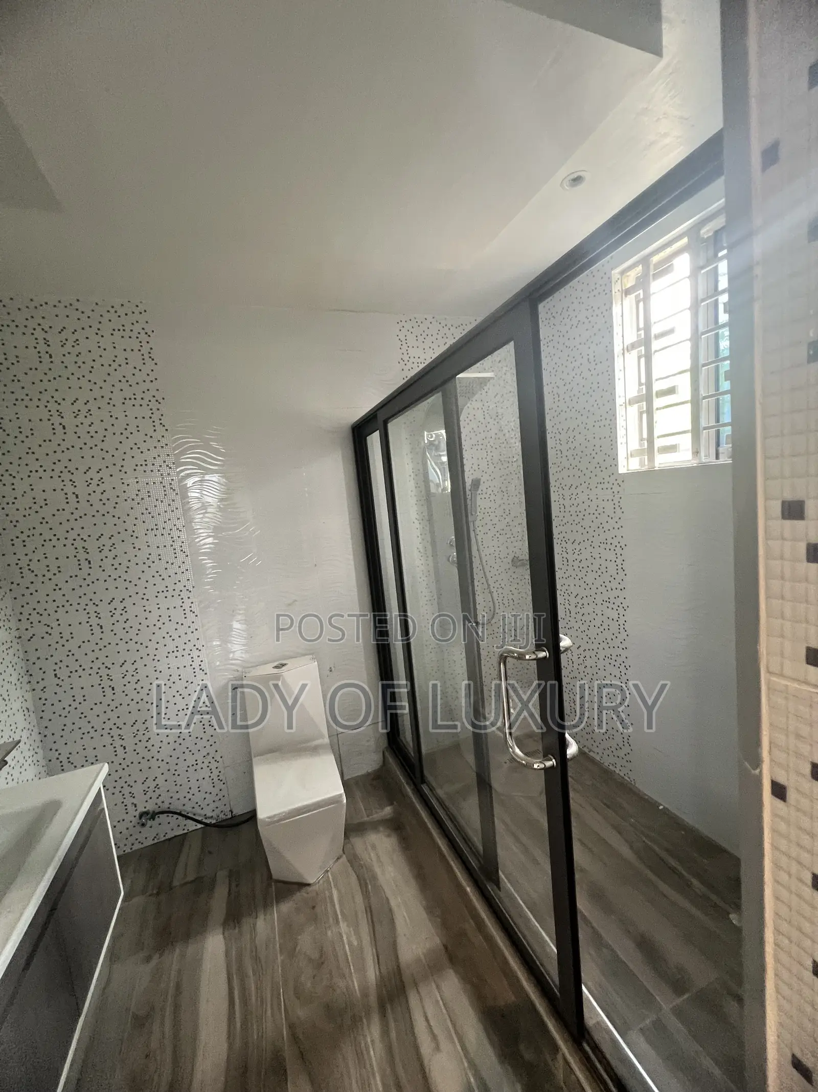 Mini Flat in Lady Of Luxury Real, Olebu for sale