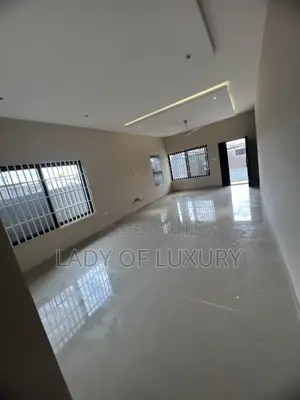 Mini Flat in Lady Of Luxury Real, Olebu for rent