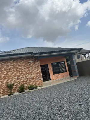 Mini Flat in Lady Of Luxury Real, Olebu for rent