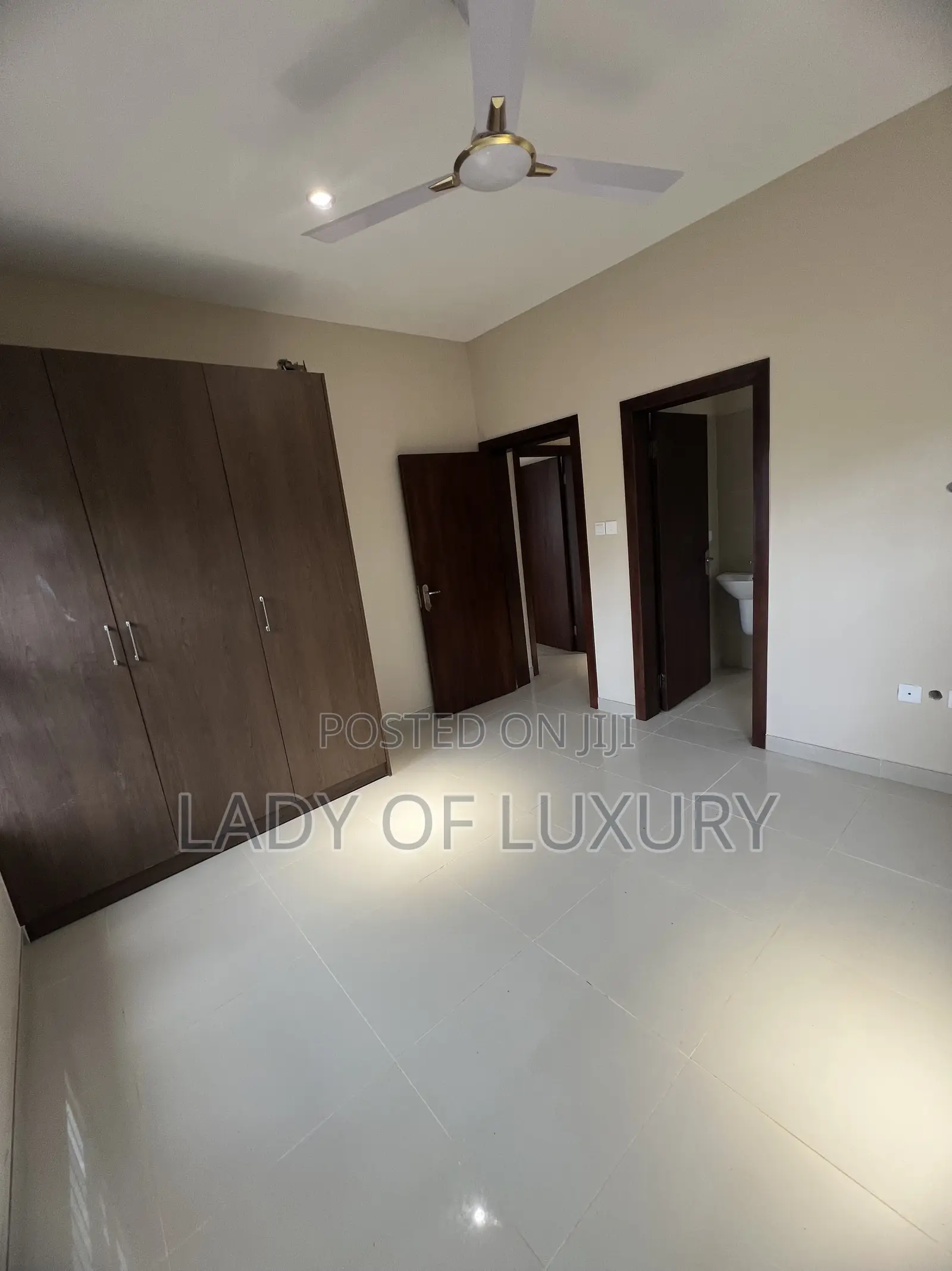 Mini Flat in Lady Of Luxury Real, Olebu for rent