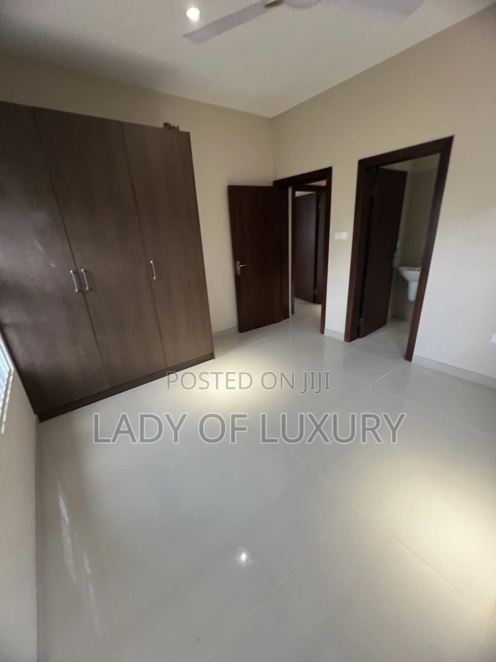 Mini Flat in Lady Of Luxury Real, Olebu for rent