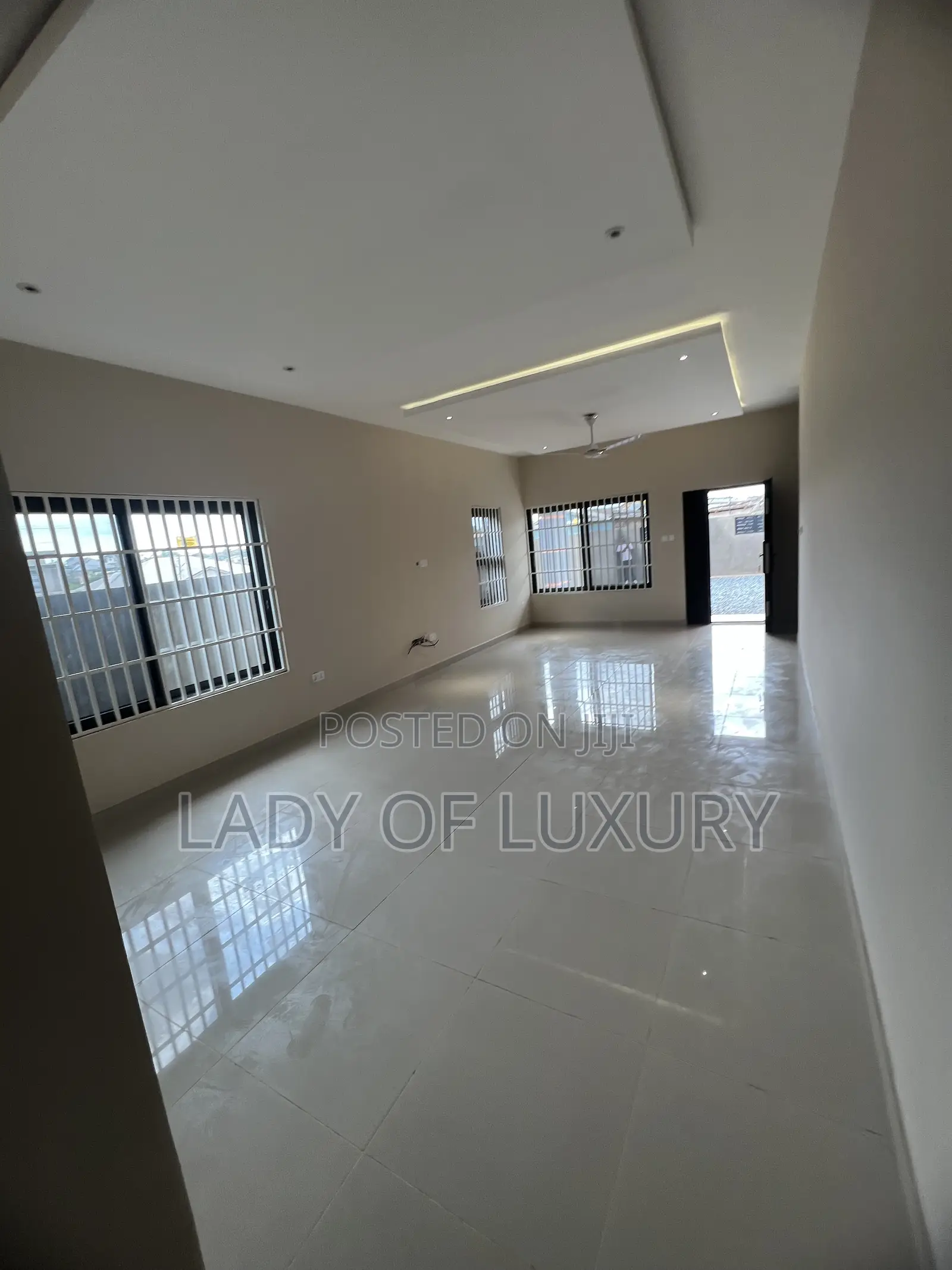 Mini Flat in Lady Of Luxury Real, Olebu for rent