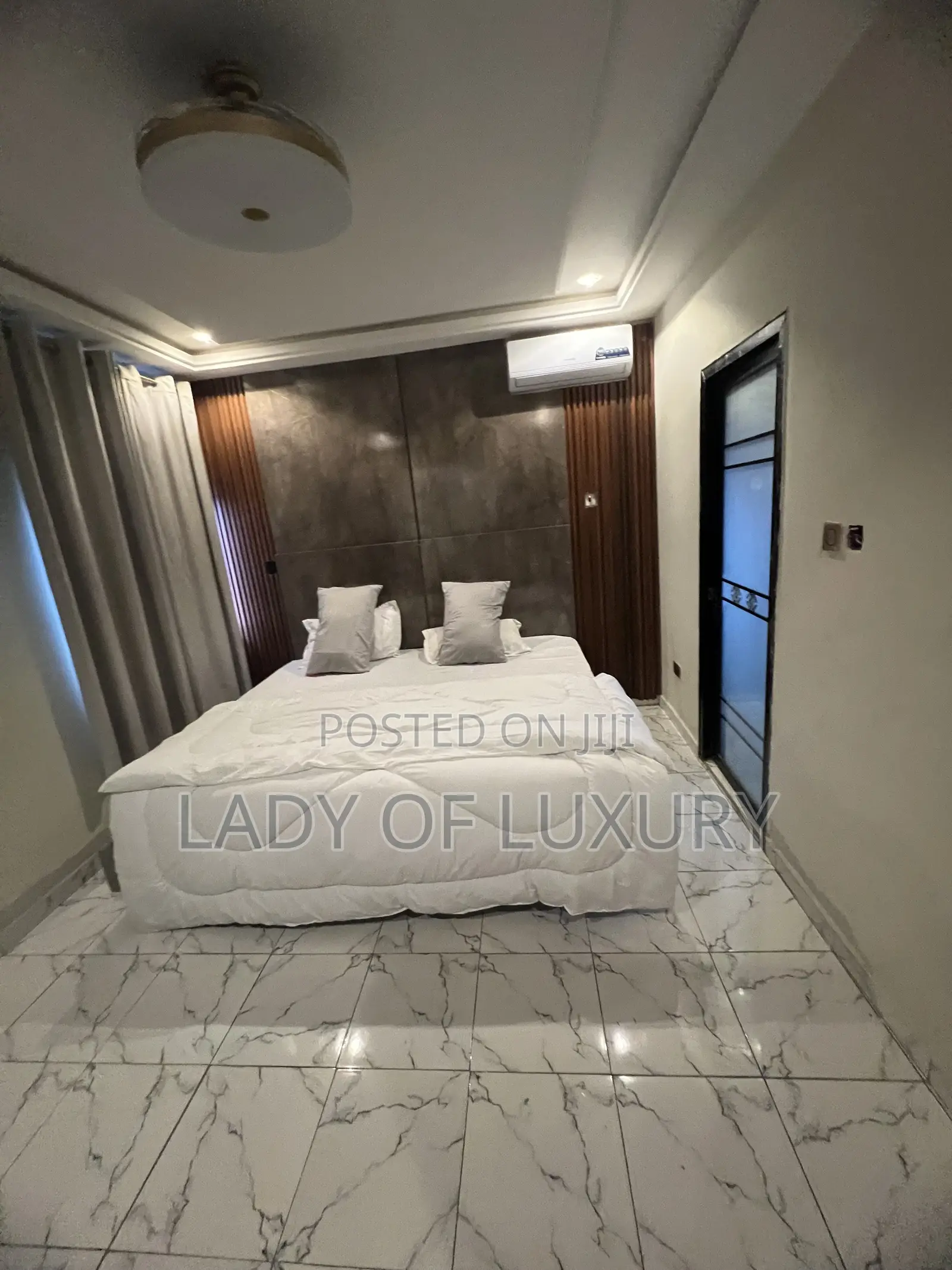 6bdrm Mansion in Lady Of Luxury Real, Olebu for sale