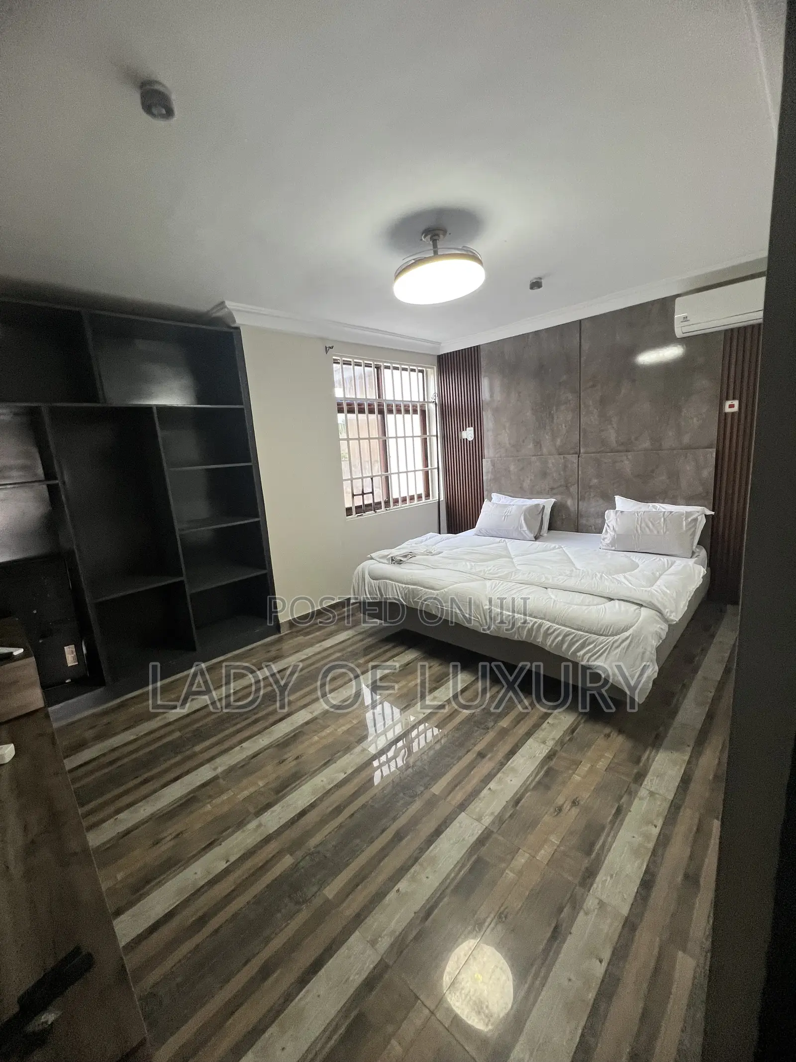 6bdrm Mansion in Lady Of Luxury Real, Olebu for sale