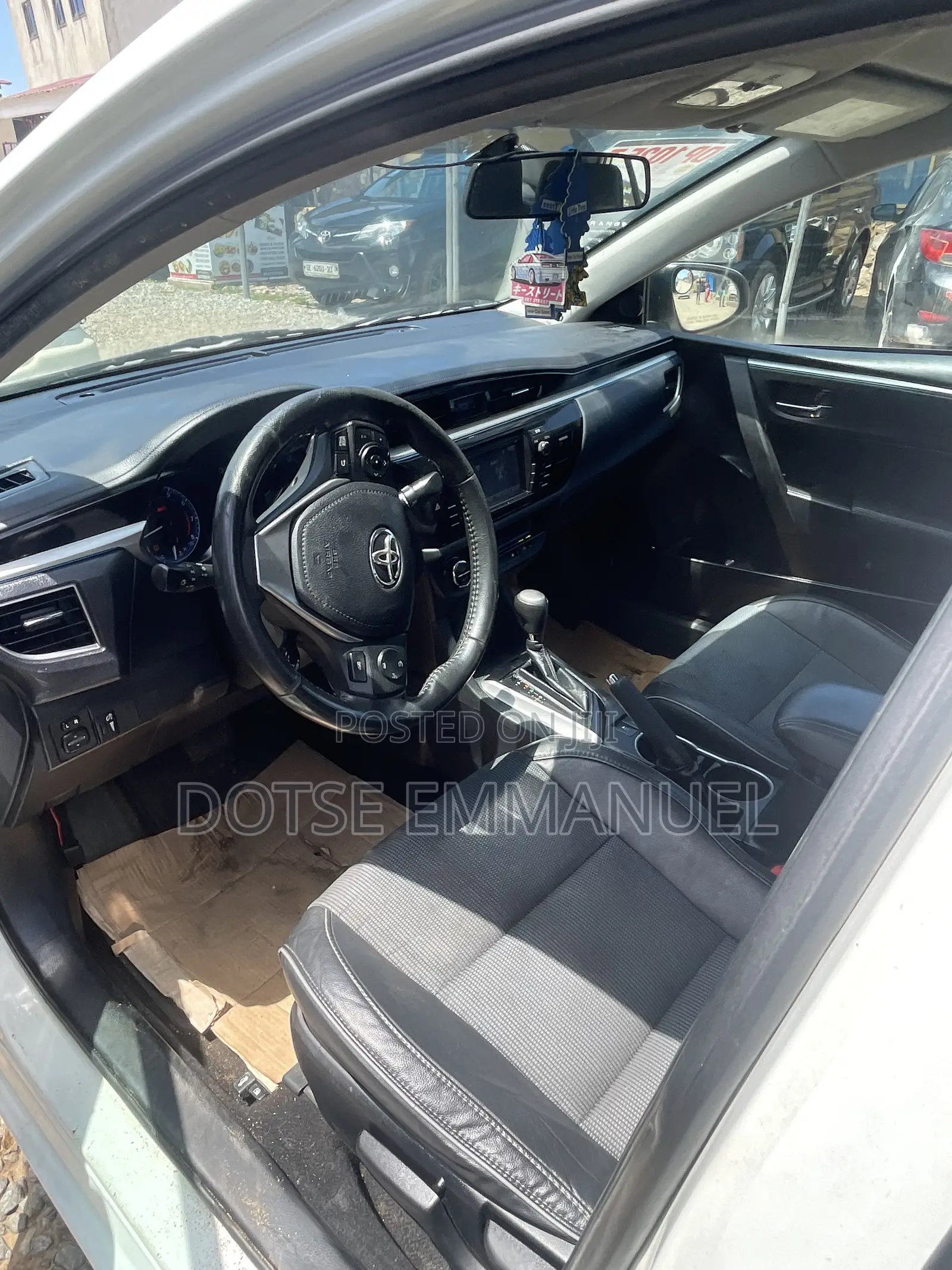 Toyota Corolla 2015 White