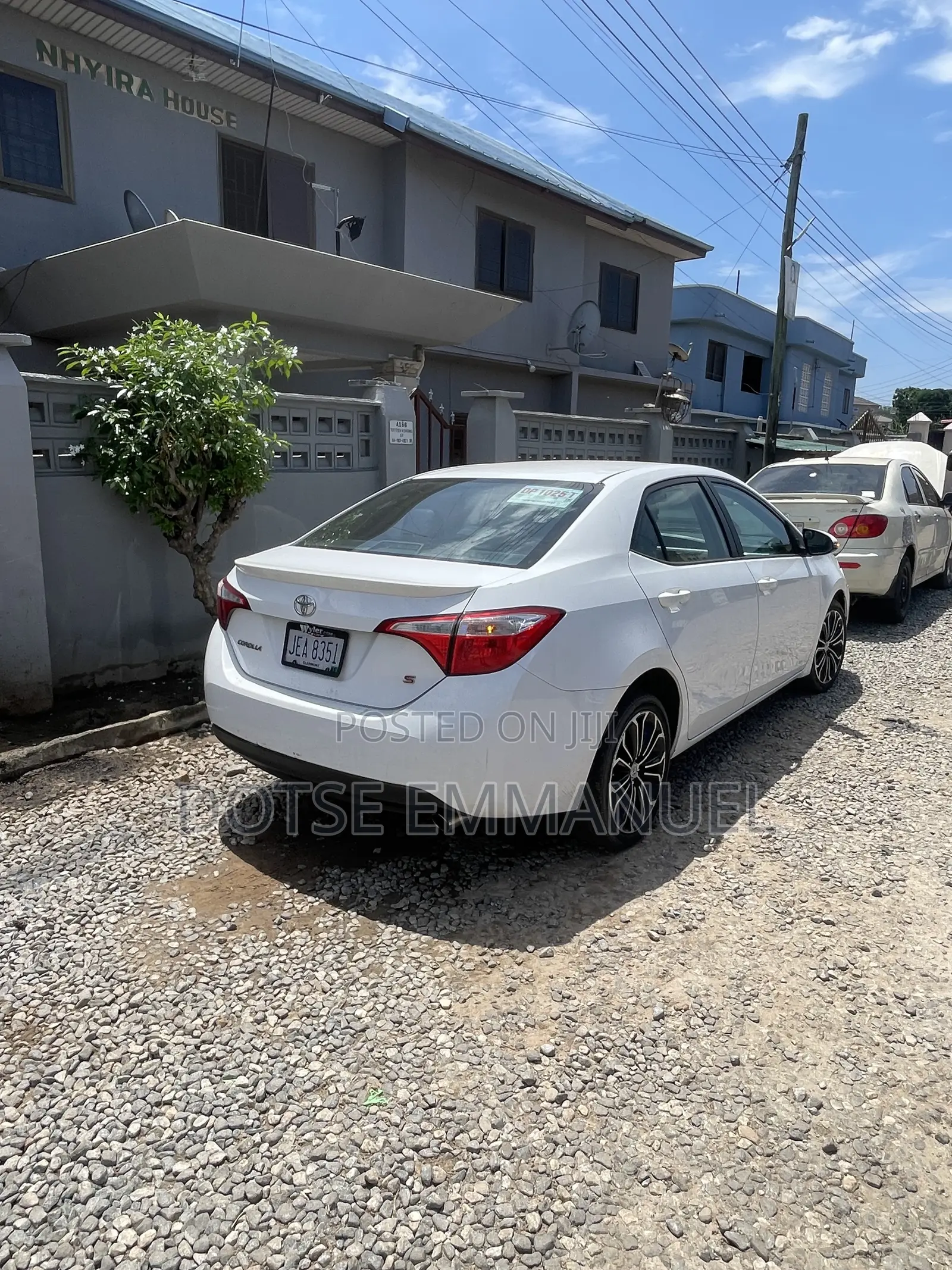 Toyota Corolla 2015 White