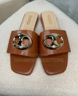 Women Gucci Blondie Flat Sandals / Sippers ( It Comes With a Box)
