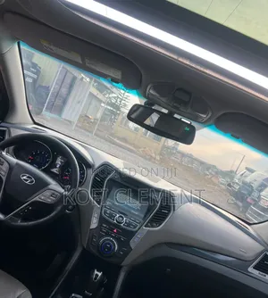 Hyundai Santa Fe 2016 Red
