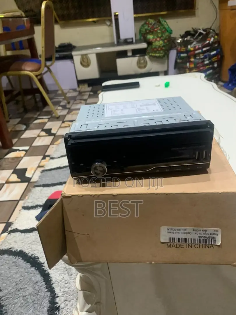 Regetek Single Din 7 Inch Car Stereo Receiver