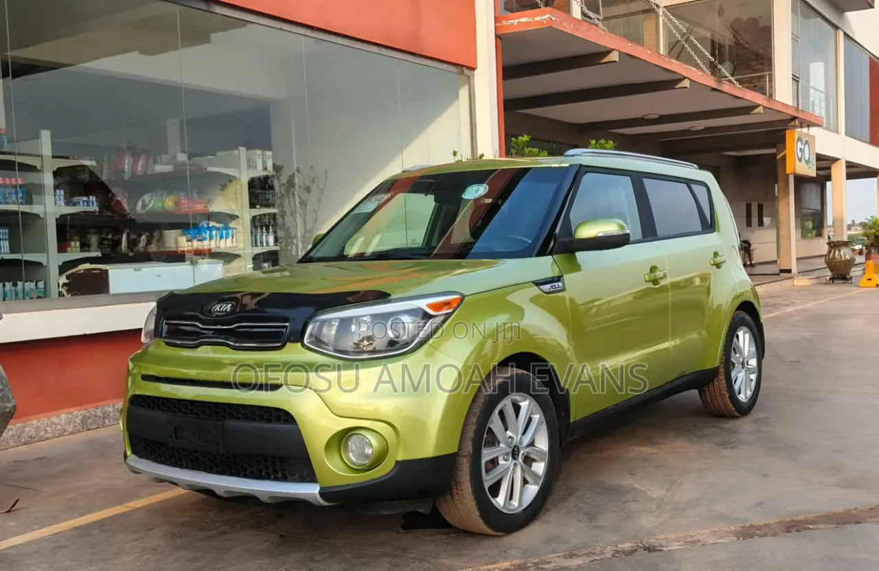 Kia Soul Hatchback 2017 Green
