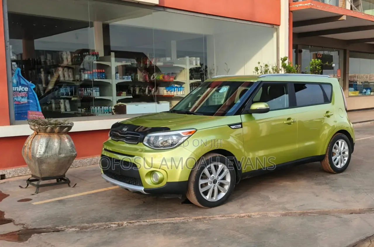 Kia Soul Hatchback 2017 Green