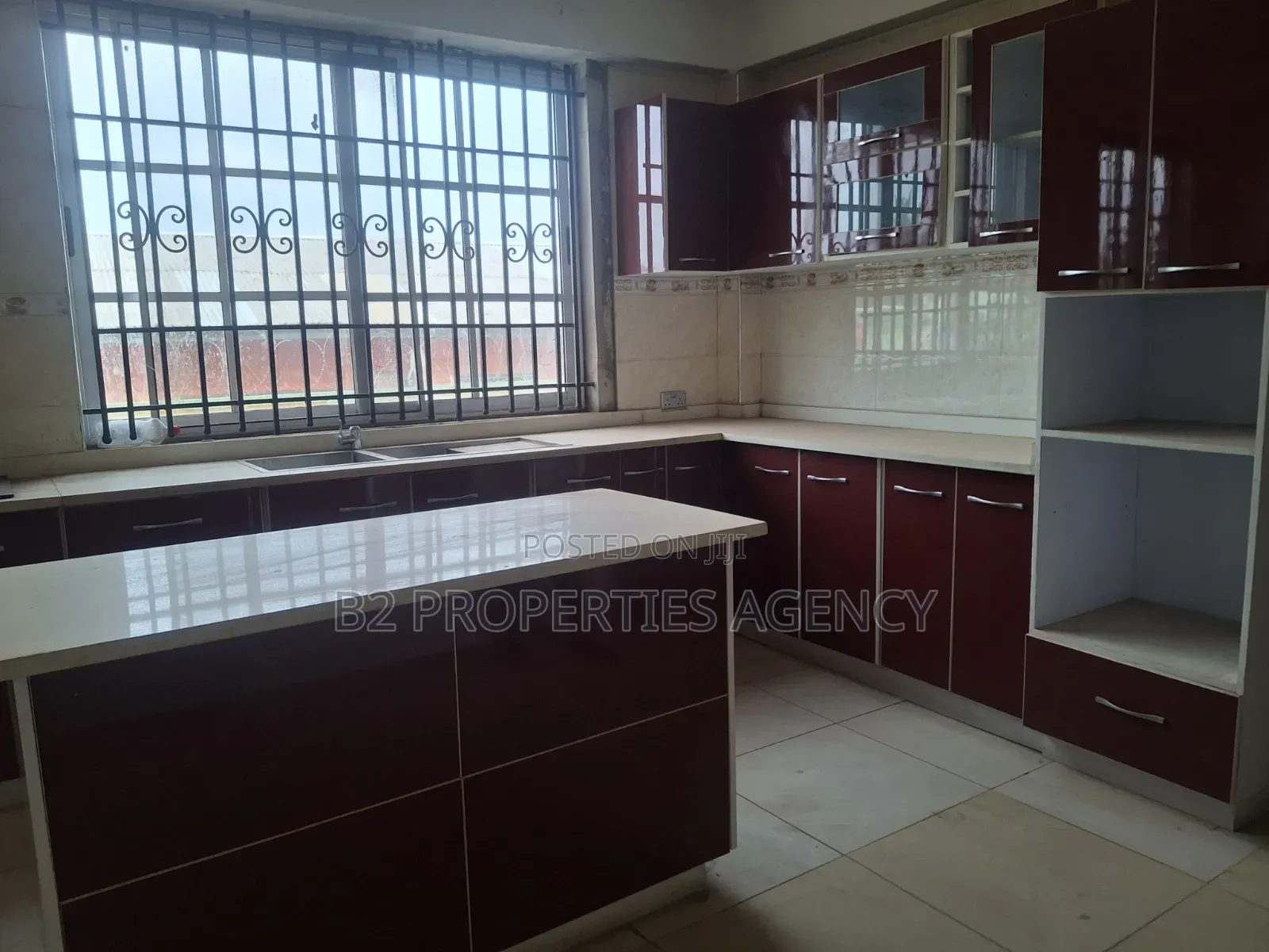 Furnished 5bdrm Mansion in B2 Properties Agency, Kumasi Metropolitan
