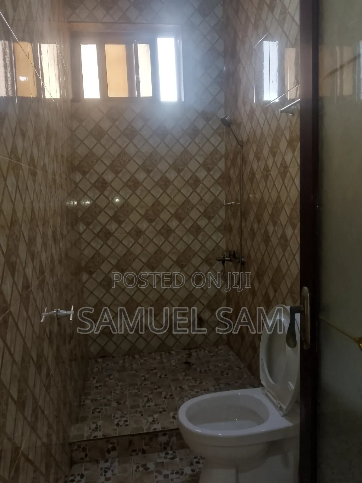 3bdrm House in Tema Community 11 for rent