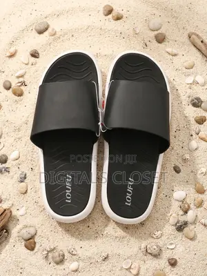 Luff O Slippers in Sizes