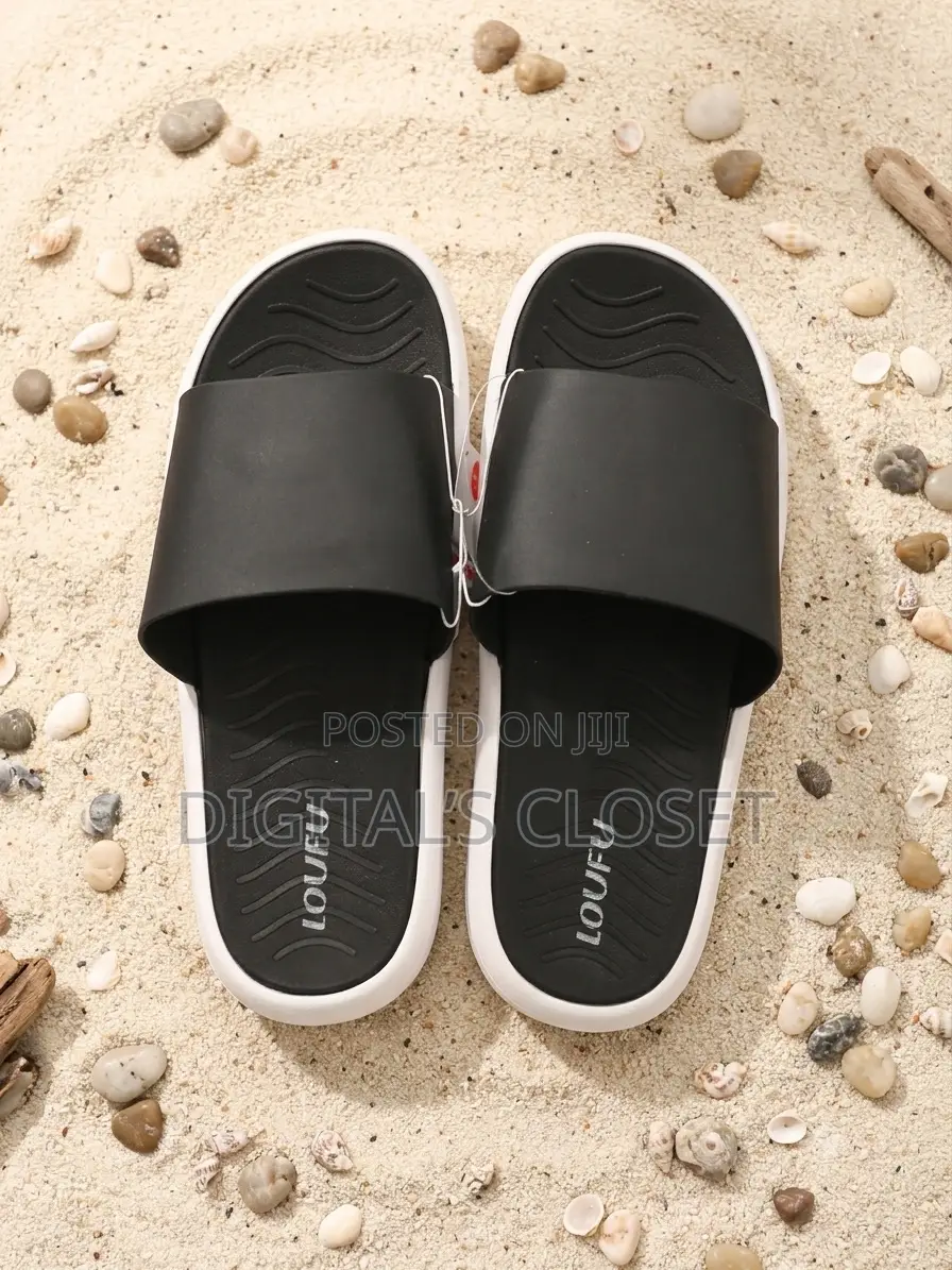 Luff O Slippers in Sizes