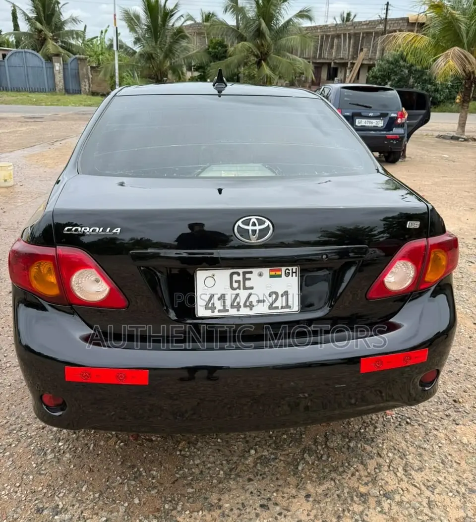 Toyota Corolla 2010 Black