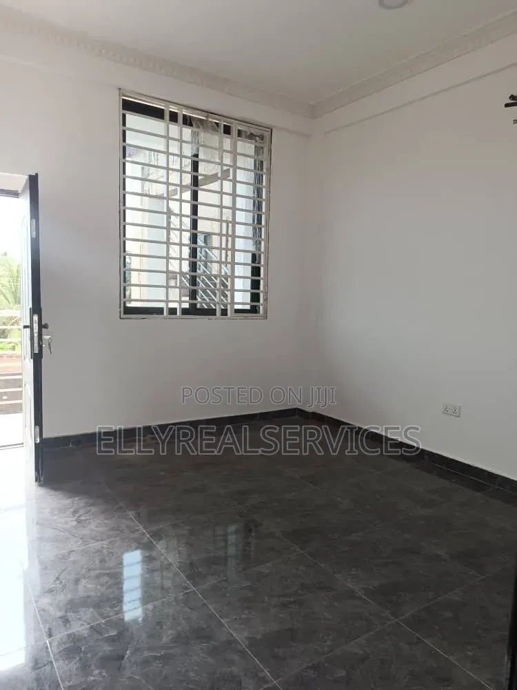1bdrm Apartment in Ellyrealservices, Barrier for rent