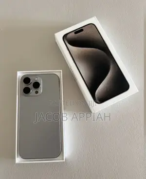 Apple iPhone 15 Pro Max 256 GB Silver