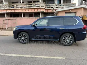 Lexus LX 2019 Blue
