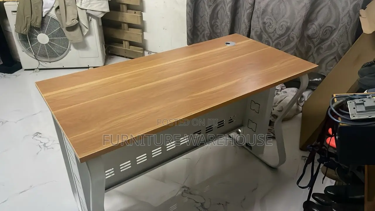 Modern Study Table (1.2m )