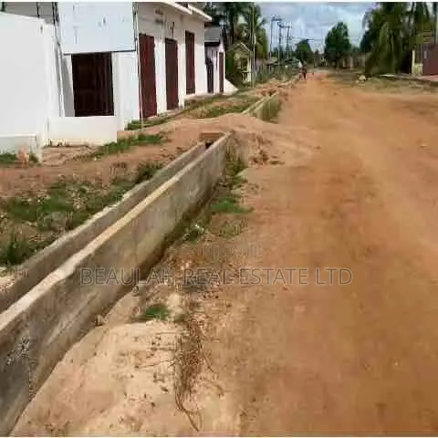 Roadside Land For Sale In Ada Foah – Azizanya Road