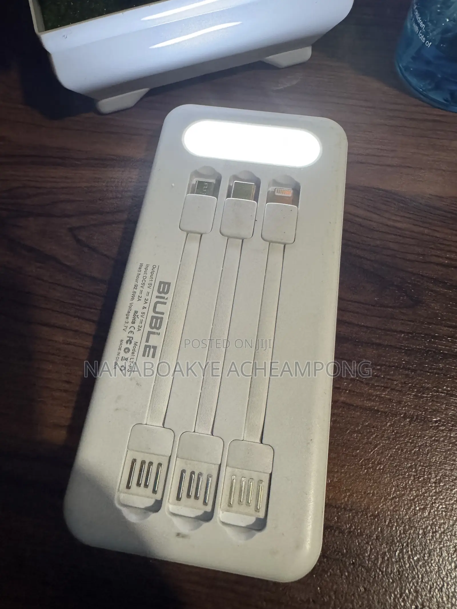 External Battery Universal Power Bank 10,000 Mah Quick Charge 3 Cables