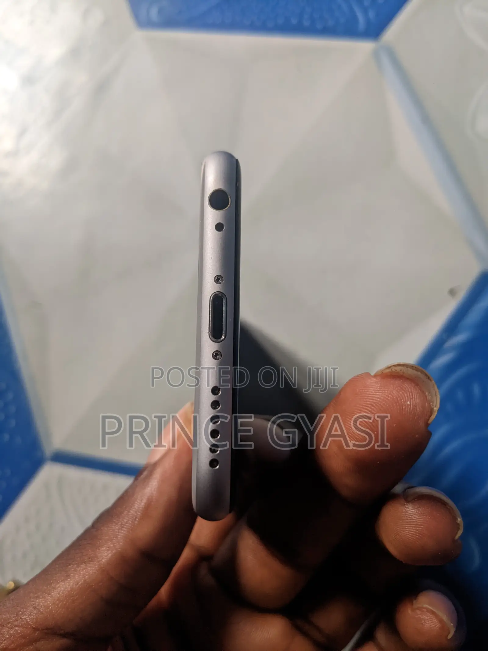 Apple iPhone 6s 64 GB Gray