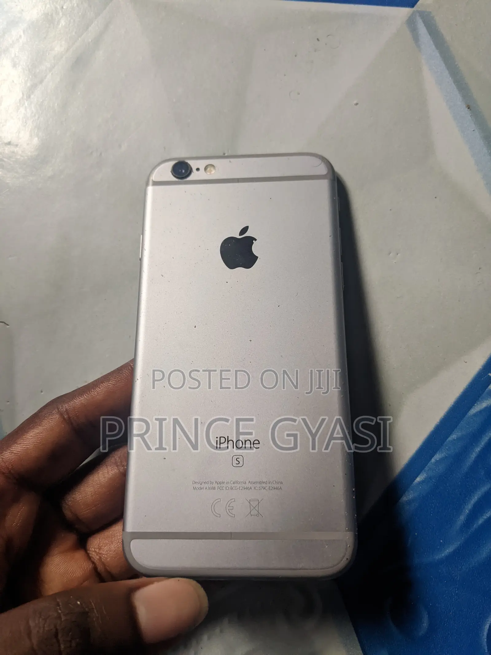 Apple iPhone 6s 64 GB Gray