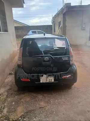 Toyota Passo 1.0 AWD 2011 Black