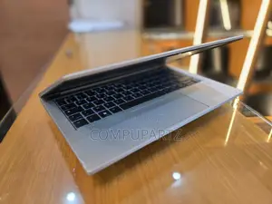 Laptop HP EliteBook 835 G7 16GB AMD Ryzen 5 SSD 256GB