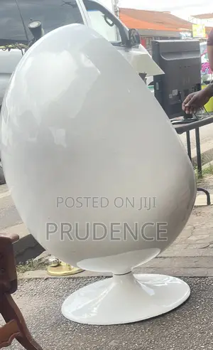 Egg Chair With Bluetooth Connectivity