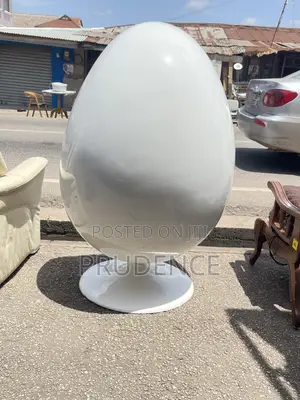 Egg Chair With Bluetooth Connectivity