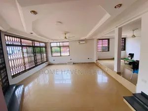 8bdrm House in East Legon, Police Station for rent