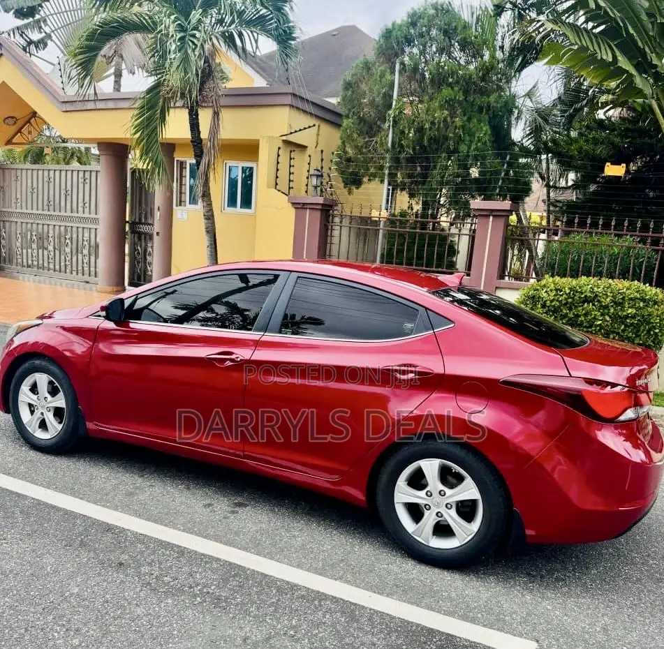 Hyundai Elantra SE Sedan FWD (1.8L 4cyl 6A) 2016 Red